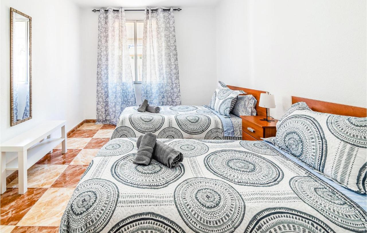 Beautiful Apartment In Cordoba With Kitchenette Luaran gambar