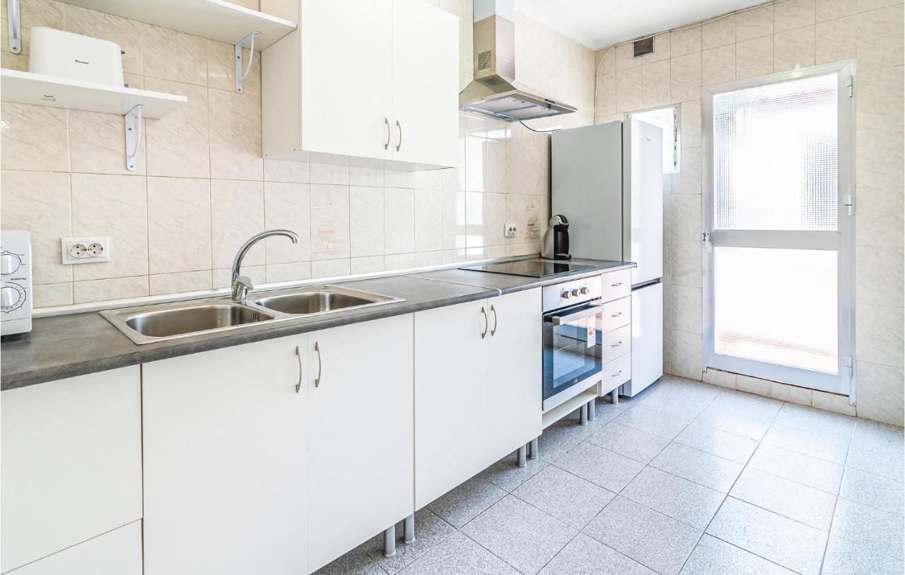 Beautiful Apartment In Cordoba With Kitchenette Luaran gambar